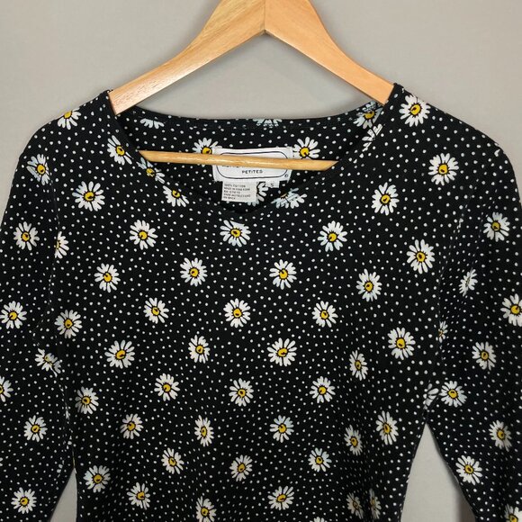 Vintage 90s Daisy T-Shirt Petite Small‎ Black Retro Twee Floral Knit 100% Cotton - Picture 3 of 11